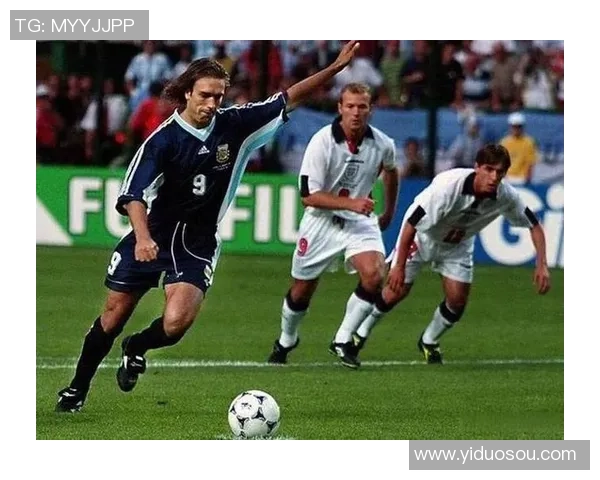 八十年代足球传奇球星全名单 回顾经典岁月中的绿茵英雄