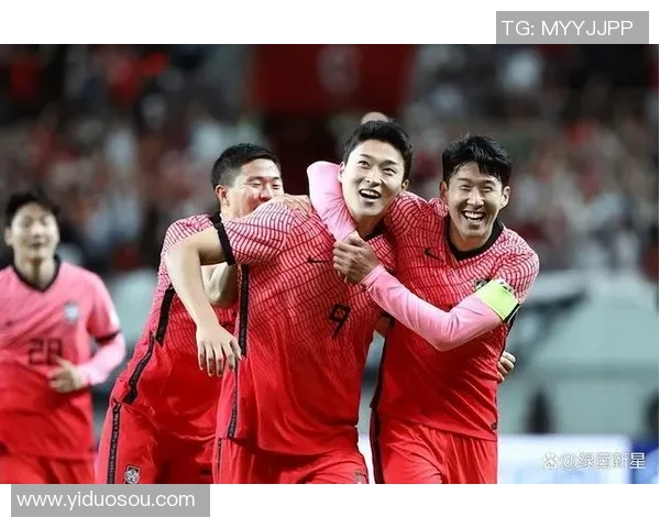 韩国足球帅气球星盘点 这些球员不仅踢球好还颜值爆表